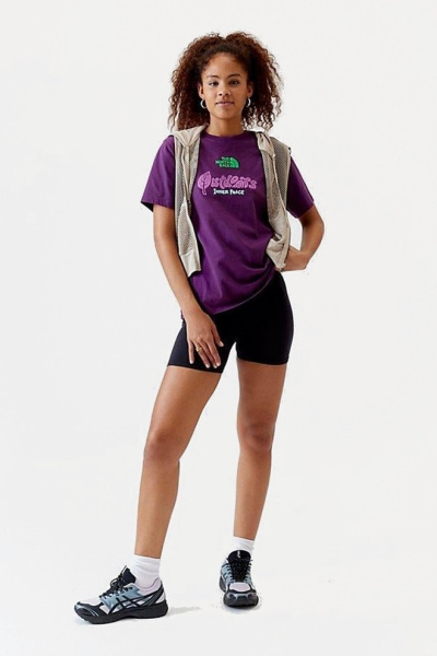 Футболка TNF W S/S Outdoors Together Tee (Женский; L; BlackCurrant Purple OTGraphic)